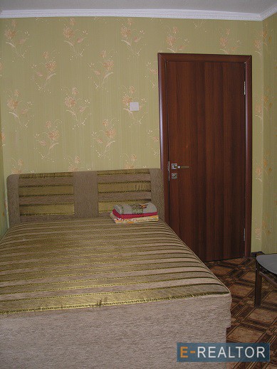 Сдам 2-х комнатную квартиру посуточно.Днепропетровск Красный Кам