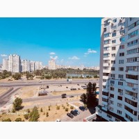 Продам 2 комнат.квартиру 77 кв.м. на ул.Бажана 24/1, метро Позняки