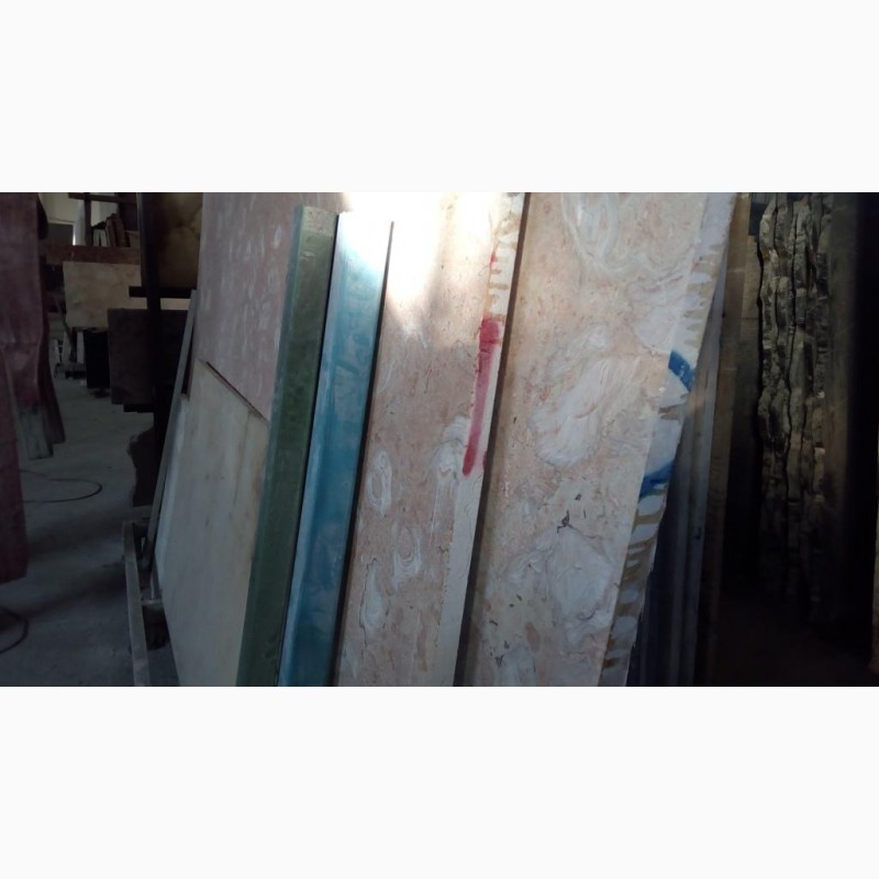 Фото 6. Десять миллиметров толщина мраморной плитки на метро Петровка