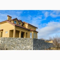 Продам новий будинок на березі річки в 35 кілометрах від Дніпра
