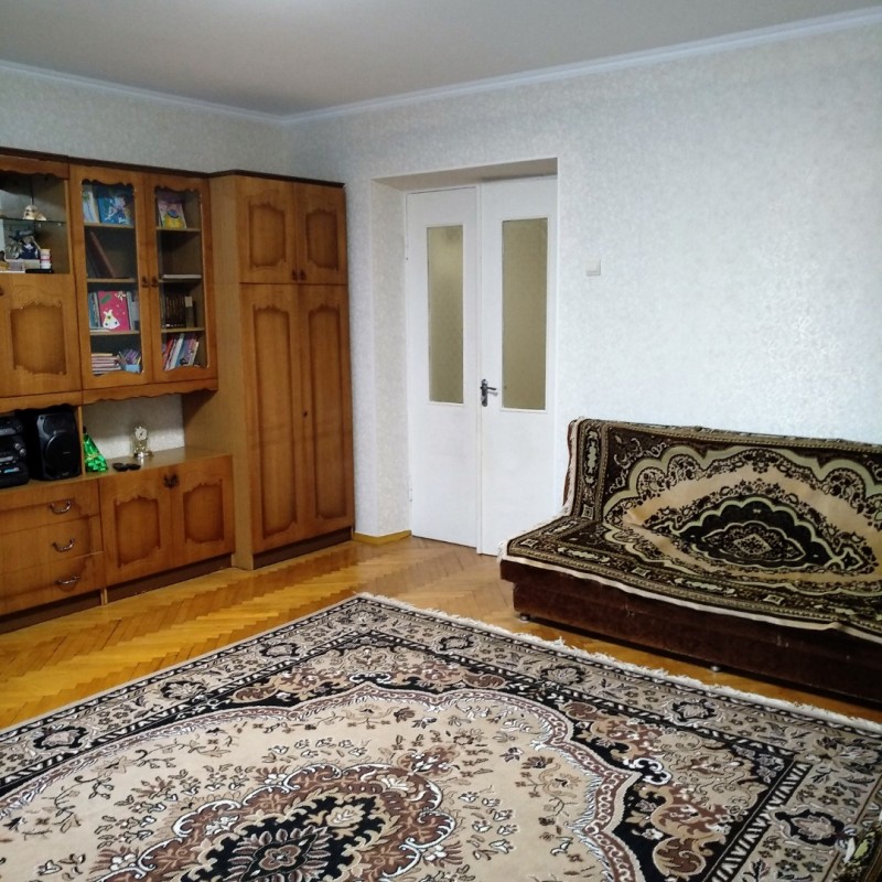 Фото 3. 4 ком квартиру на Старонаводницкой в хорошем состоянии продам