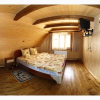 11 Поляниця Двоповерховий деревяний будинок на 12 осіб, 6 кімнат