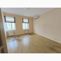 Сдам офис 125 м², Пирогова 4, бульв. Шевченко, метро Университет, Центр