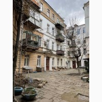 Продам 2 комнаты 63 кв. м за 35 тыс. в ЦЕНТРЕ Одессы
