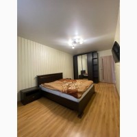 Продам 3 комнатную квартиру на Салтовке метро Студенческая 606 м/район