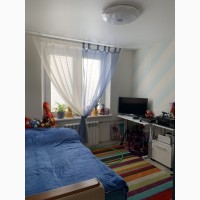 Продам 2 комнатную квартиру на Салтовке метро Студенческая 520 м/район