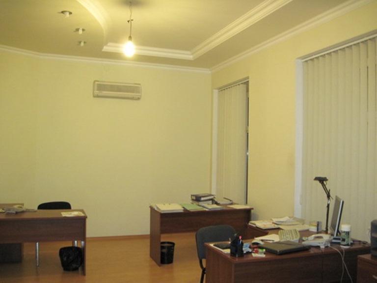 Фото 3. Продам в центре Одессы офис 140 м 7 кабинетов, ремонт, видео наблюдение, ул Нежинская
