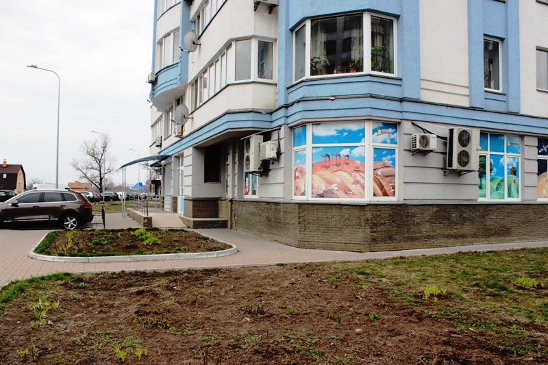 Фото 3. Продажа нежилого помещения (магазина) на Днепровской набережной