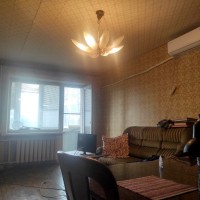Продается 4-х комнатная квартира на Титова