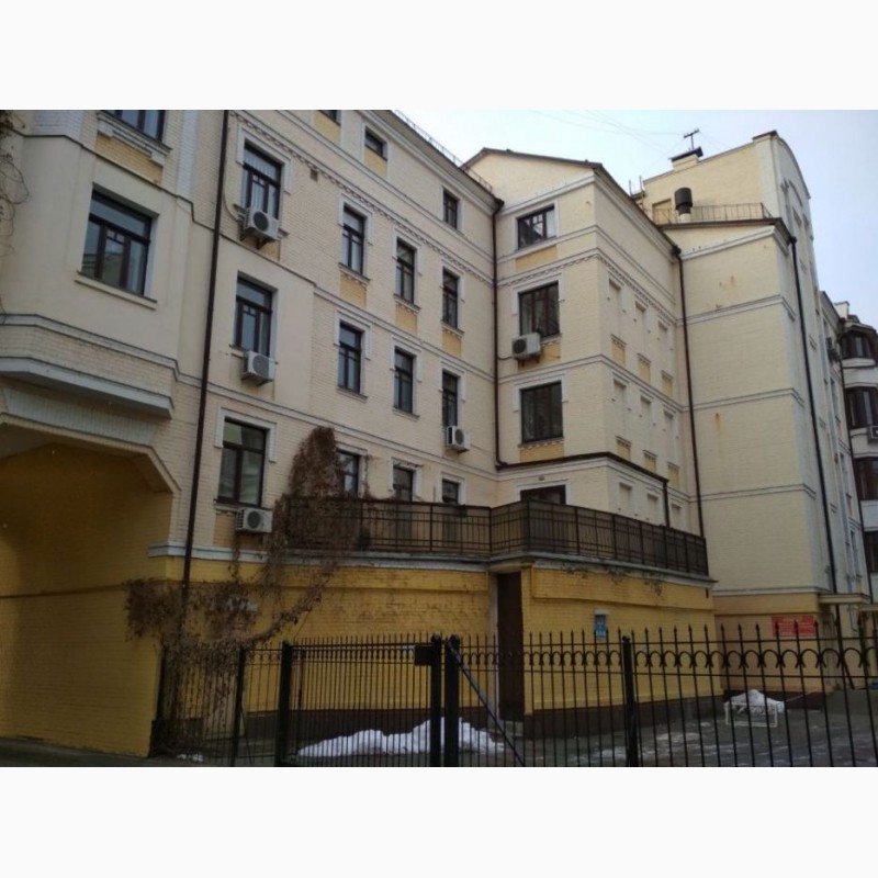 Фото 3. Аренда нежилого помещения 1-й этаж, 5ти этажного дома фасад в Киеве