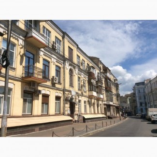 Продам 2-комнатную квартиру 62 кв.м. на Подоле, ул.Притисско-Никольская 2