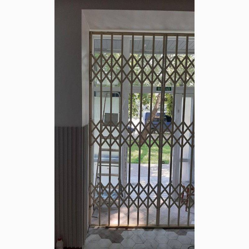 Фото 14. Розсувні решітки металеві на двері вікна балкони вітрини Виробництво і монтаж Черкаси
