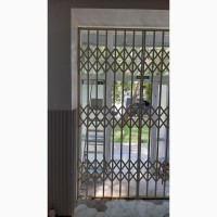 Розсувні решітки металеві на двері вікна балкони вітрини Виробництво і монтаж Черкаси