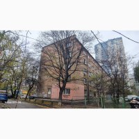 Продам 1 комнатную гостинку 22 кв.м. на ул.Автозаводской 29