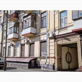 Продажа кирпичного гаража 40 кв.м. на Подоле, ул.Притисско-Никольская